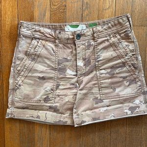 Camo shorts Anthropology The Wanderer 27